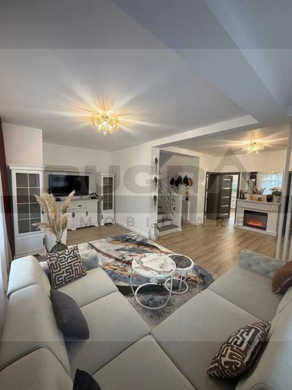 Casă individuală cu 5 camere cu Teren 400 Mp în Dezmir
