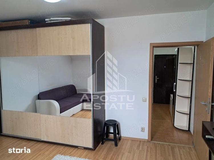 Garsonieră decomandată în Soarelui