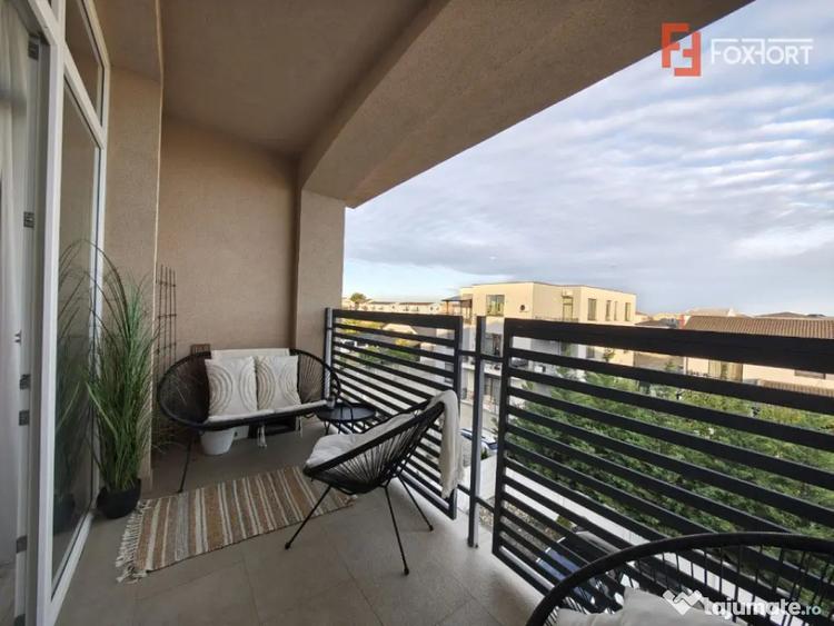 Apartament cu 3 camere decomandat în Girocului