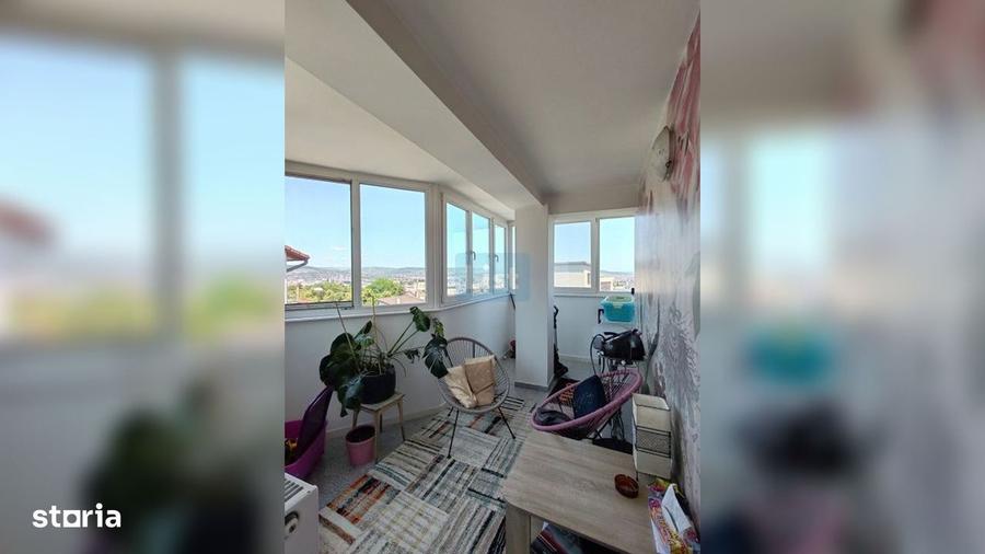 Apartament cu 3 camere, mobilat în Semicentral