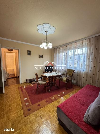 Apartament cu 3 camere în Orașul Nou