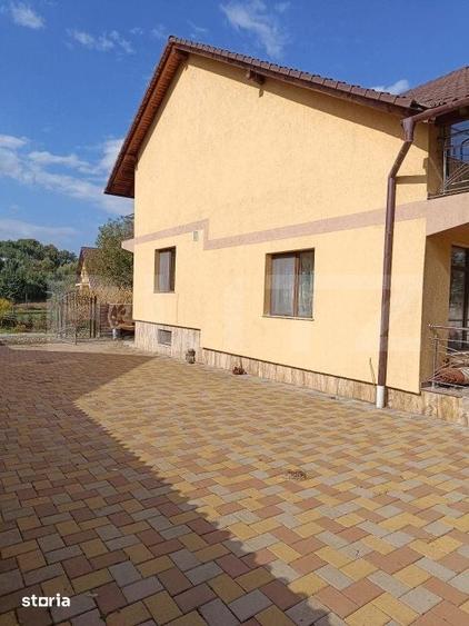 Casă cu 6 camere cu Teren 300 Mp în Central