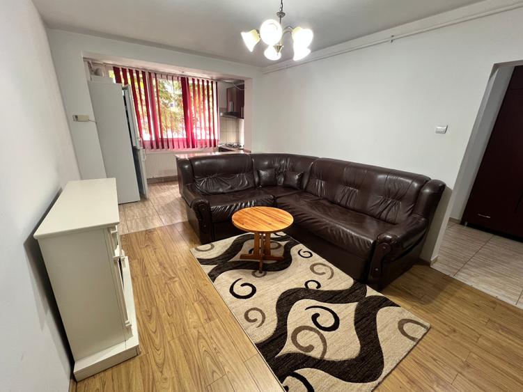INCHIRIEZ apartament 3 camere,renovat,zona Mihai Viteazul - 8