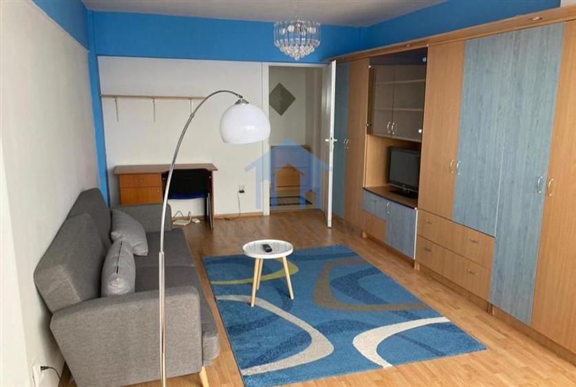 Apartament cu 2 camere decomandat în Zorilor