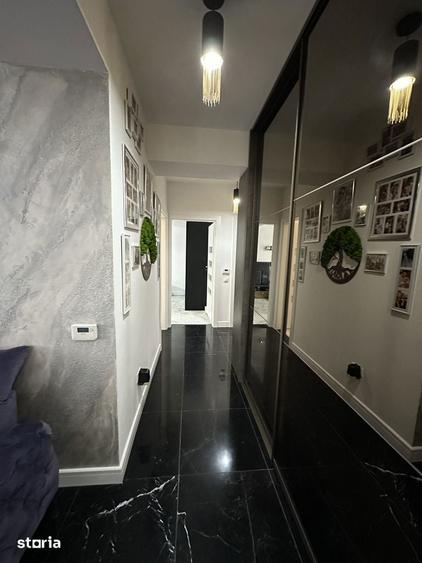 Apartament cu 3 camere în Piața Centrală