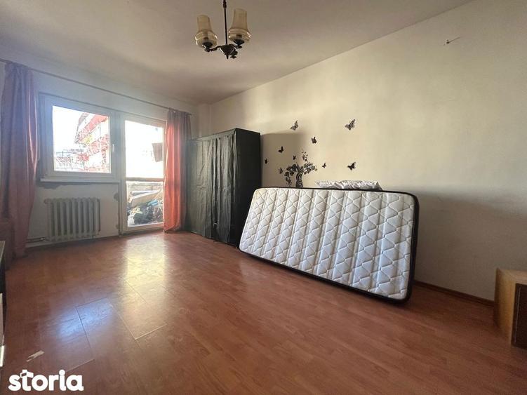 Racadau - Apartament 3 camere, decomandat, etaj 3/8! - 2