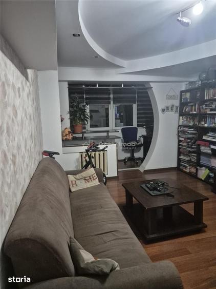 Apartament cu 3 camere în Aradul Nou