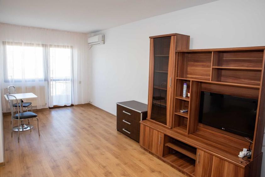 Garsonieră decomandată în Colentina
