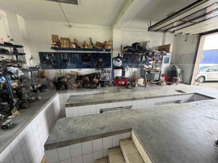 Casă individuală cu 8 camere cu Teren 3000 Mp în Exterior Sud