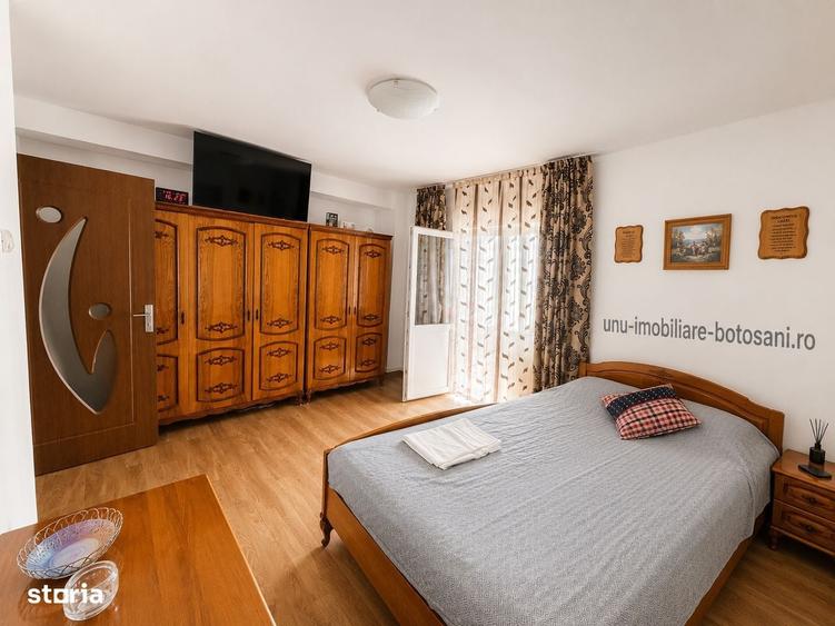 Apartament cu 3 camere decomandat în Central