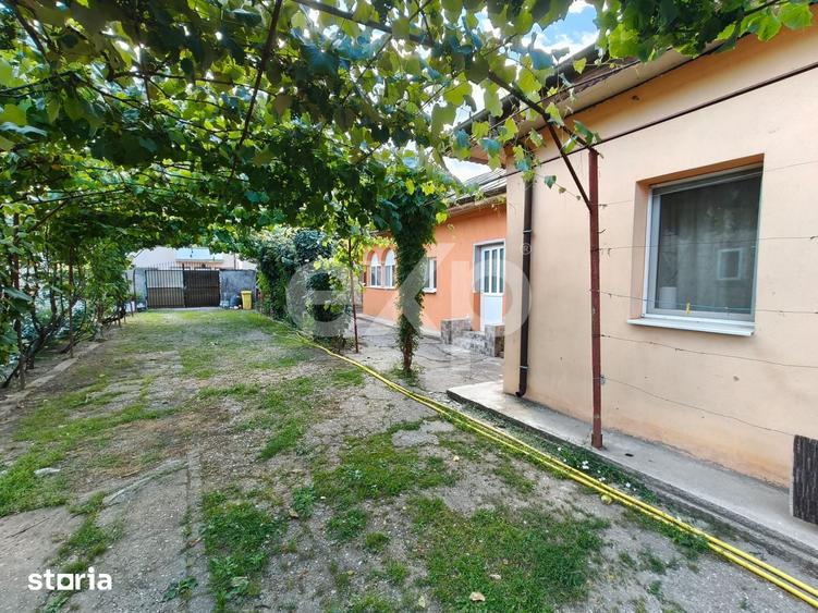 Casă cu 5 camere cu Teren 632 Mp în Clinceni