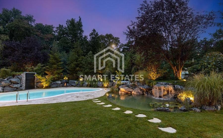 Casă individuală cu 6 camere cu Piscina în Voluntari
