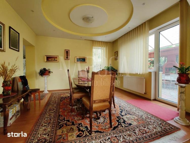 Casă cu 10 camere cu Teren 3090 Mp în Baciu
