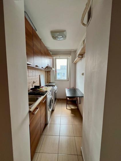 Apartament cu 2 camere decomandat în Berceni