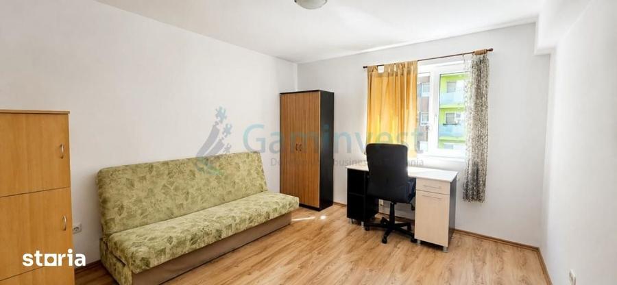 Apartament cu 3 camere decomandat în Nufărul