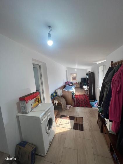 Casă cu 2 camere decomandat în Braniștea