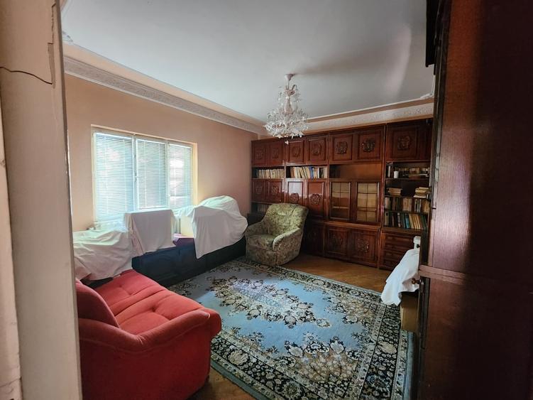 Duplex cu 4 camere cu Canalizare în Nicolina