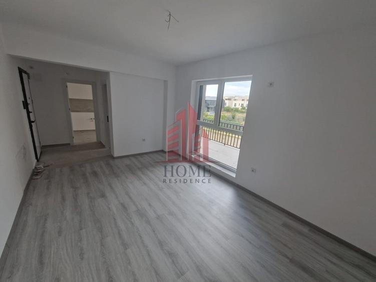 Garsonieră decomandată în Titan