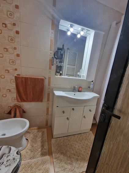 Apartament cu 3 camere decomandat în Nord