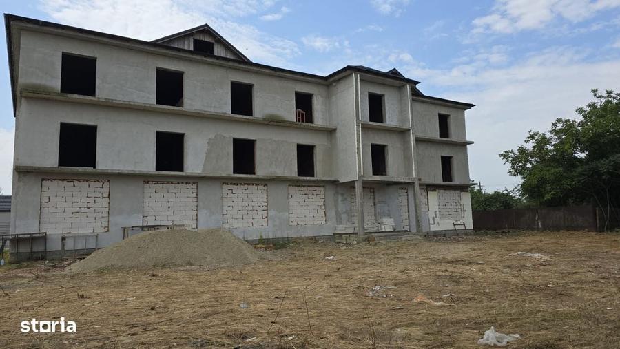 Spațiu comercial, de 1,800 mp, în Balotești