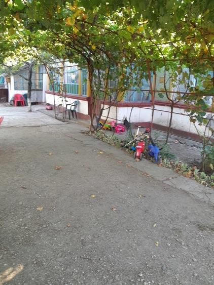 Casă cu 3 camere cu Teren 874 Mp în Novaci