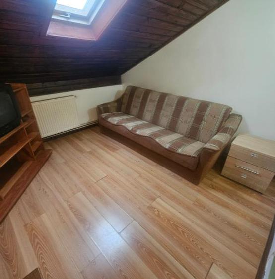 Garsonieră decomandată în Răcădău