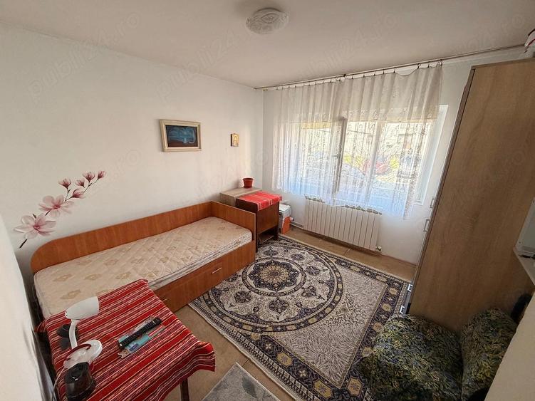 Apartament cu 2 camere decomandat, mobilat în Central