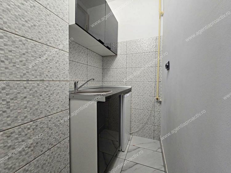 Garsonieră decomandată în Țiglina 1