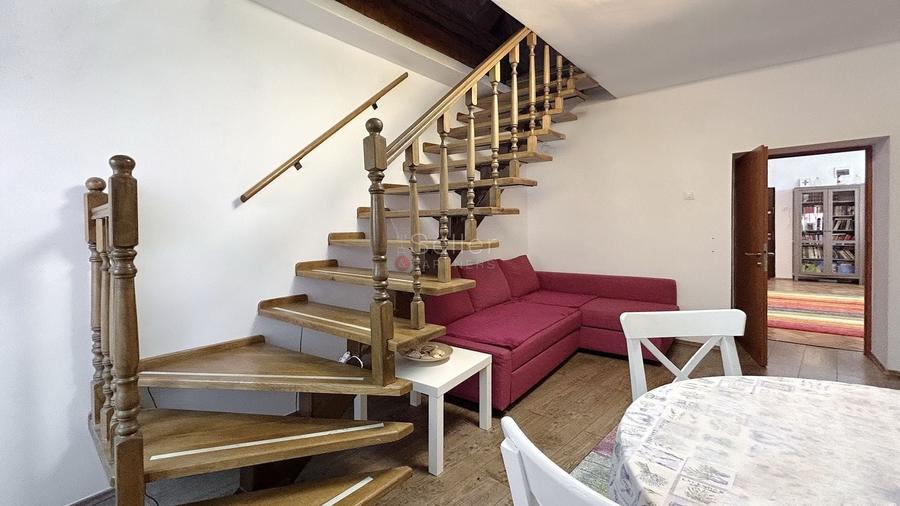 Apartament cu 4 camere decomandat, mobilat în Centrul Istoric