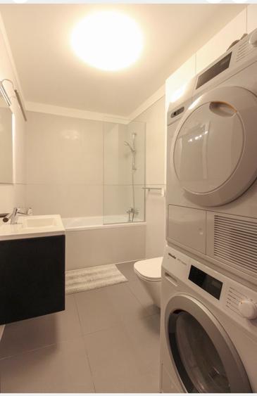 Apartament cu 2 camere semidecomandat în Florești