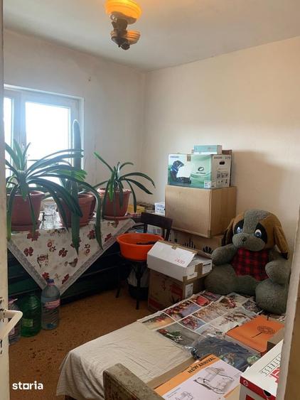 Apartament cu 4 camere decomandat în Dâmbul Rotund