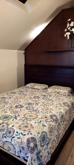 Apartament cu 3 camere semidecomandat, mobilat în Dămăroaia