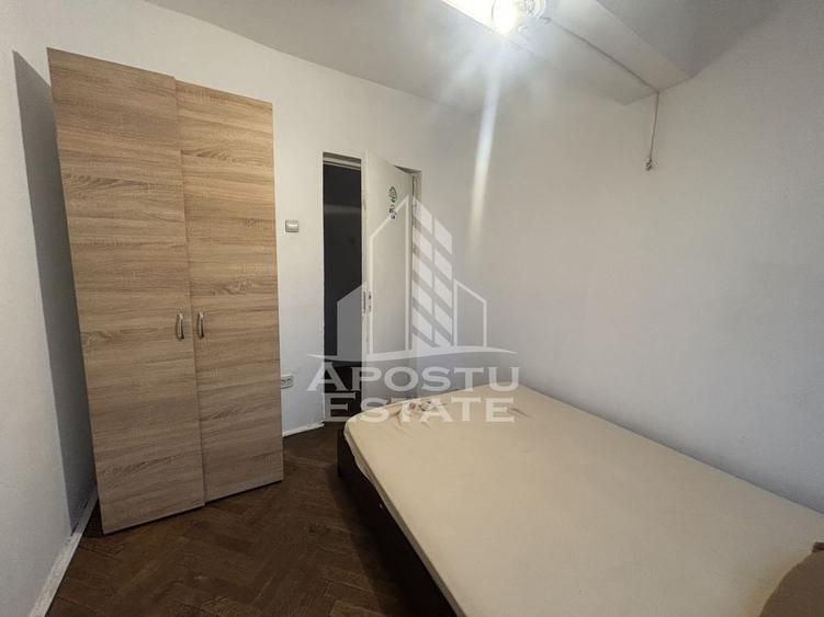 Apartament cu 3 camere decomandat în Șagului