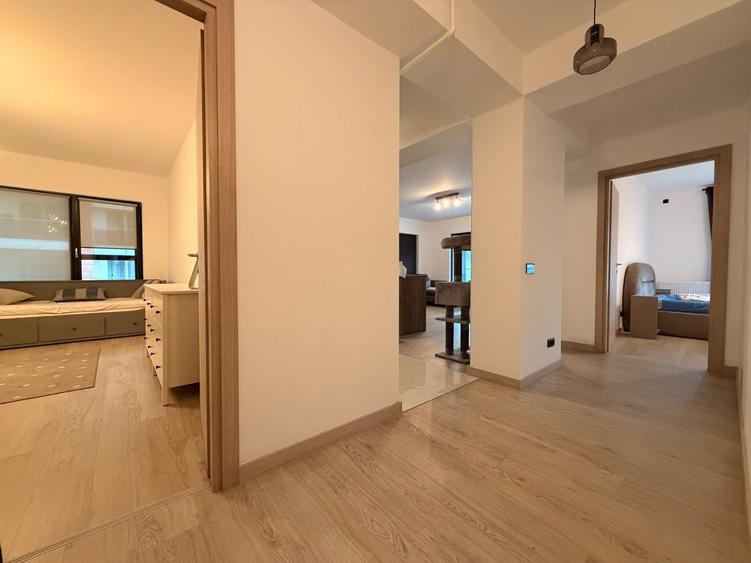Apartament cu 3 camere, mobilat în Decebal