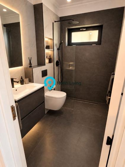 Duplex cu 5 camere cu Canalizare în Central