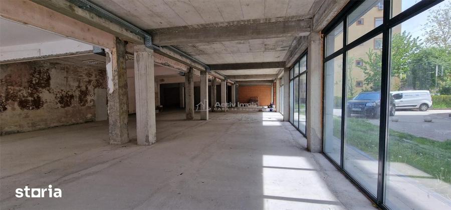 Spațiu comercial, de 500 mp, în Central