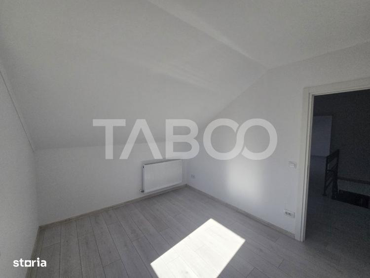Apartament cu 4 camere decomandat în Trei Stejari