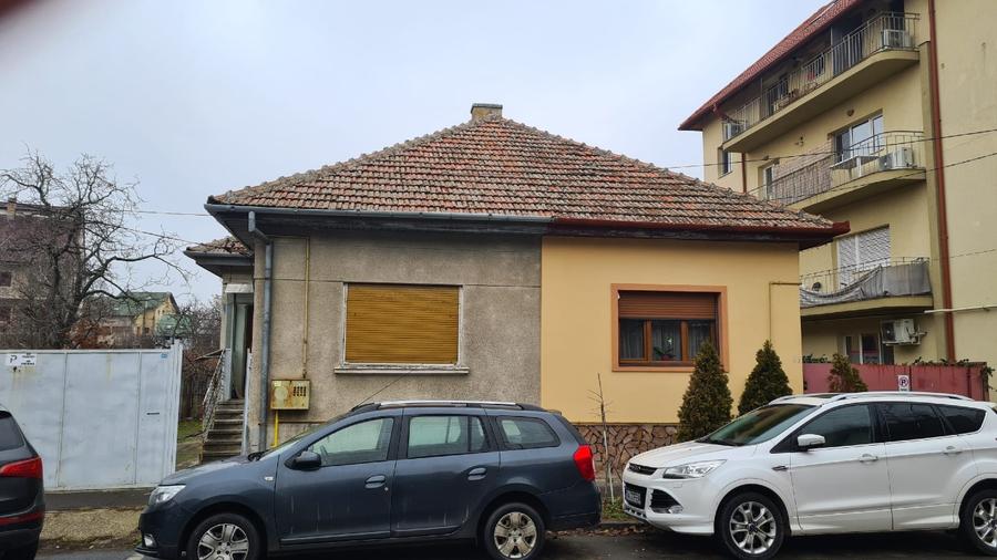 Casă individuală cu 3 camere cu Teren 821 Mp în Spitalul Județean