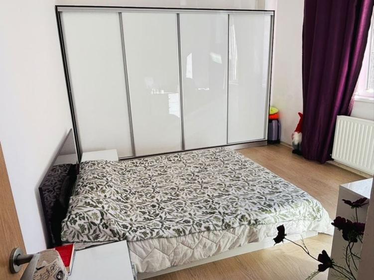 Apartament cu 3 camere nedecomandat în Turnișor