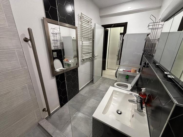 Apartament cu 2 camere decomandat, mobilat în Pajura