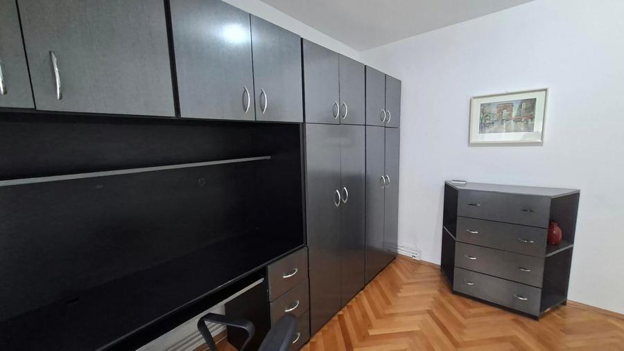De inchiriat apartament 3 camere, Tg. Mures, Cornisa (UMF) - 1