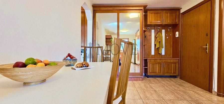 Apartament etaj intermediar, luminos, centrală proprie, fereastră la baie - 13