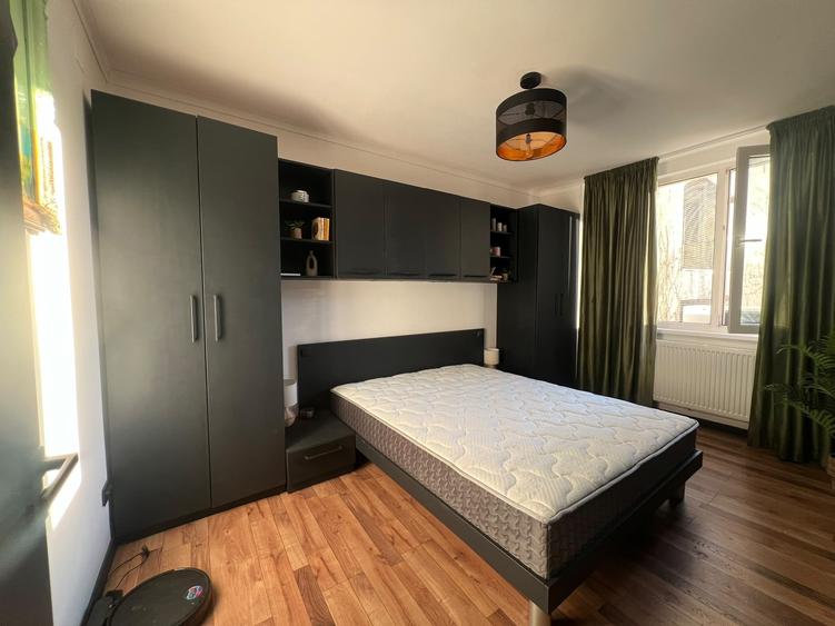 Apartament cu 2 camere semidecomandat, mobilat în Universitate