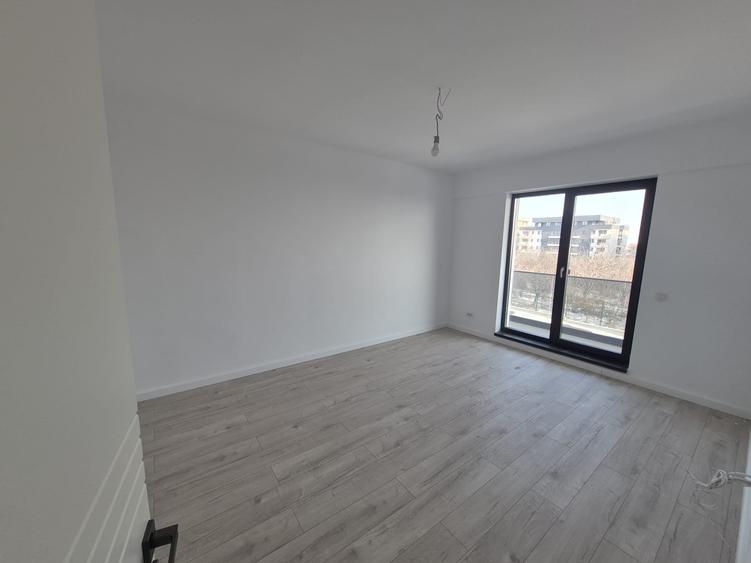 Apartament cu 3 camere decomandat în Galata