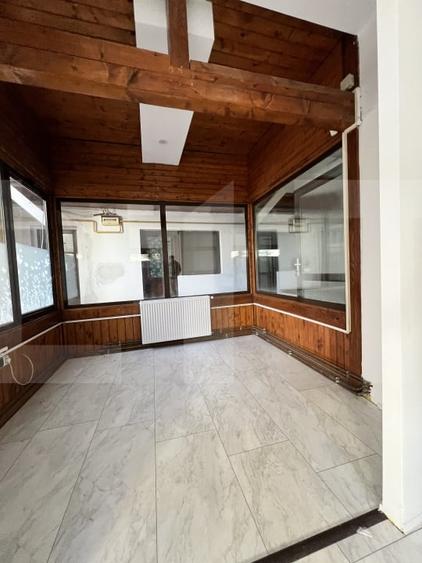 Spațiu comercial, de 180 mp, în Dâmbovița
