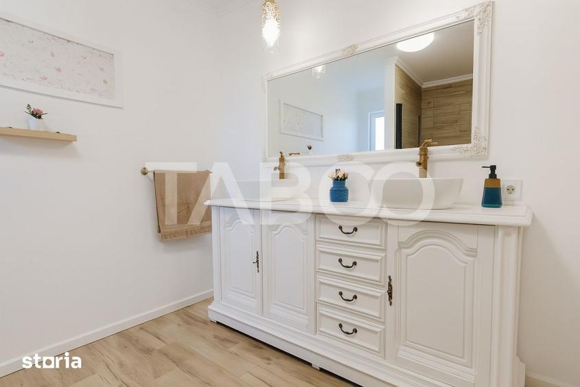 Casă cu 3 camere cu Teren 695 Mp în Central