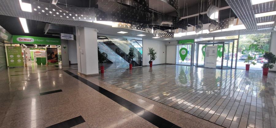 Spațiu comercial, de 1,200 mp, în Central