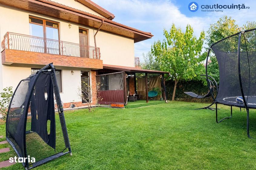 Casă cu 5 camere cu Teren 554 Mp în Corbeanca