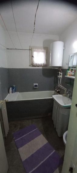 Apartament cu 3 camere semidecomandat în Mazepa 1