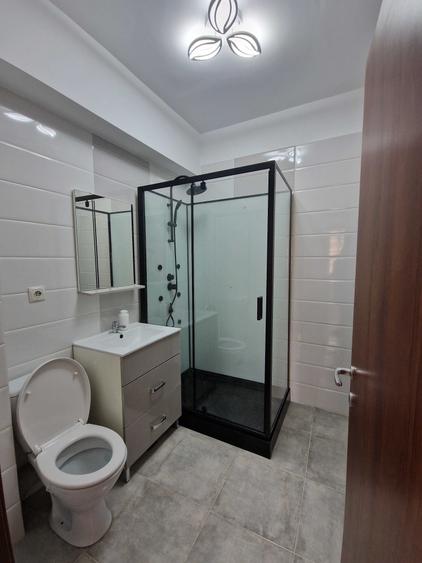 Apartament cu 2 camere decomandat în Păcii